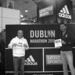 Davide Angeleri, a destra, ed Emanuele Finotto, con la tuta scura, a Dublino, in occasione della locale maratona.